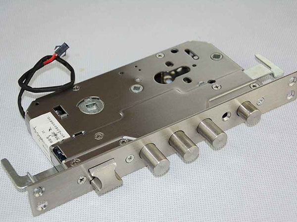 宝兴24小时上门开锁公司