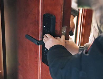 宝兴24小时上门开锁公司